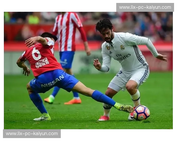 纯白王权与蓝白风骨：皇马vs马拉加，那些镌刻在西甲时光里的孤勇与荣耀